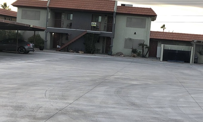Lake Havasu City Condominio | 2+2+sleeper sofa ground floor close to the lake ,boat launch ,London bridge