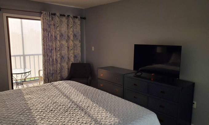 Port Charlotte Condominio | 2/2 Spacious Unit