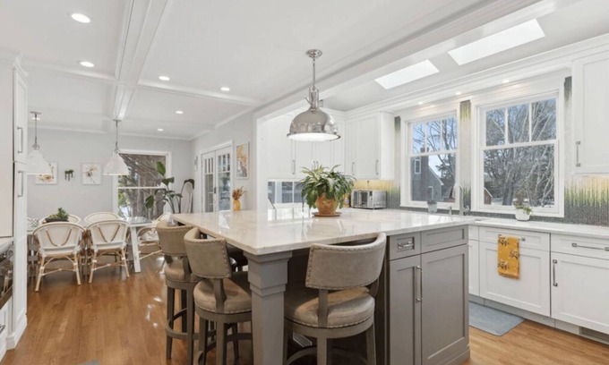 Eastport Casa | 2/3 bed charming Hamptons home close to beaches, restaurants, shopping & more