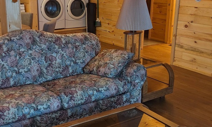 South Rutland Casa | #2 - 3 bedroom upper unit near Salmon River, and Tug Hill ATV/snowmobile trails.