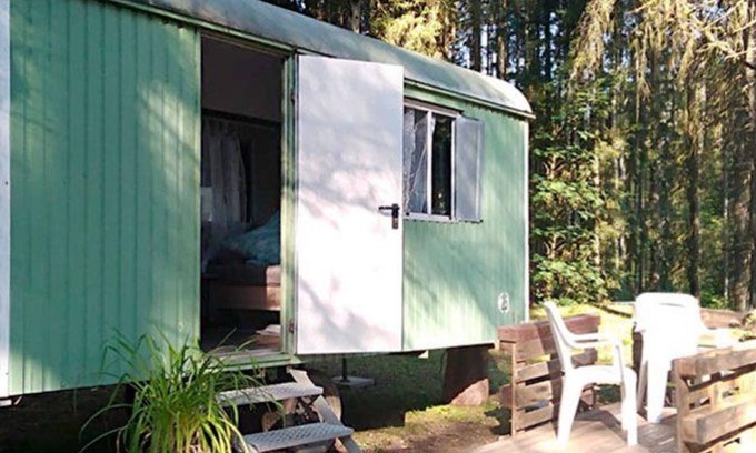 Pelm Apartamento | 2-3 person site trailer, sanitary facilities in the main building - Mawile-Eifelschlaf, site trailer