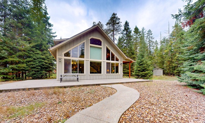 Bigfork Casa | +2-acre home with firepit, grill, & wood stove, kayaks, lawn games, & views