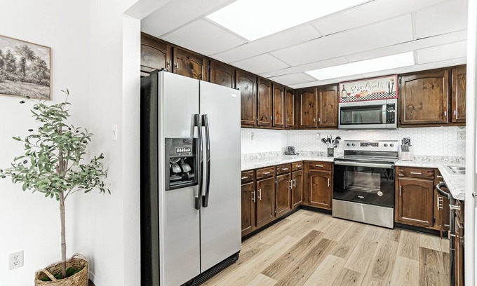 Broomfield Casa | 2 Acres of Privacy 20 minutes from Denver! 3 Bedroom 3 Bath, Game Room, Wifi, AC