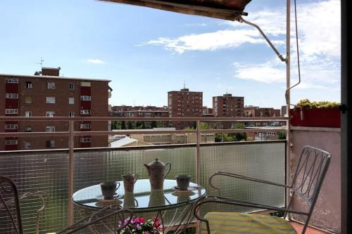 Marroquina Apartamento | 2 baños! Piso grande 100 m2 y Garaje gratis