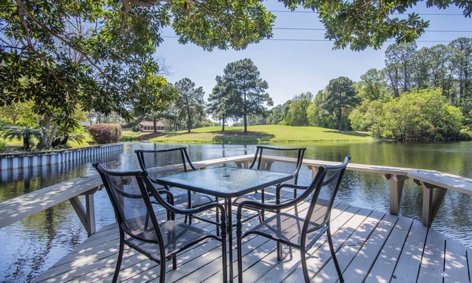 Miramar Beach Cabaña | 2 Bd Cottage, Lake Views at Sandestin, Golf Cart