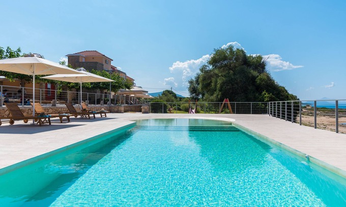 Gargaliani Villa | Villa de 2 bd, admite mascotas en Messinia con vistas al mar. Ideal para familias y tranquilo.