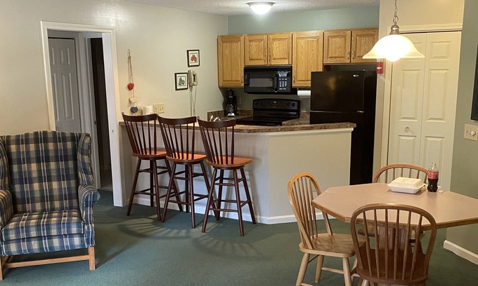 North Woodstock Complejo | 2 BDR/ 2 Bath in the Heart of the White Mountains!
