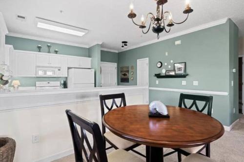 Carolina Forest Apartamento | 2-Bdrm condo with designated remote work area/pool