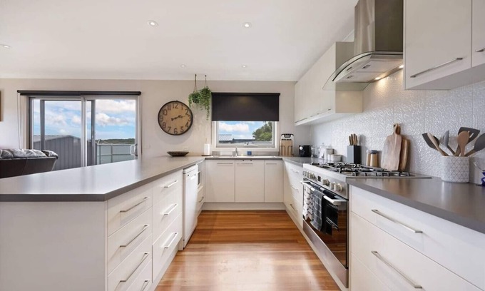 Warrnambool Casa | 2 bdrm house near beach sleeps 5