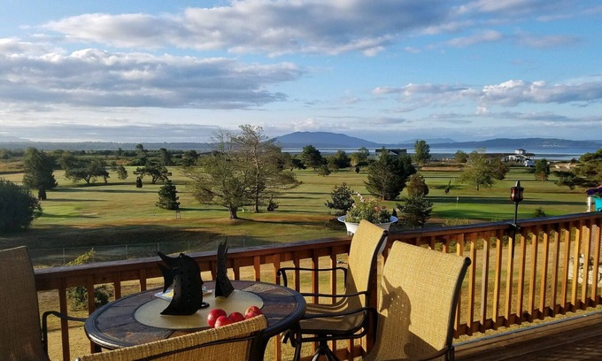Ferndale Casa | 2 hab, Mt Baker, San Juans, WWU, Carrera de Mar a Esquí, Canadá, Golf, Refinerías