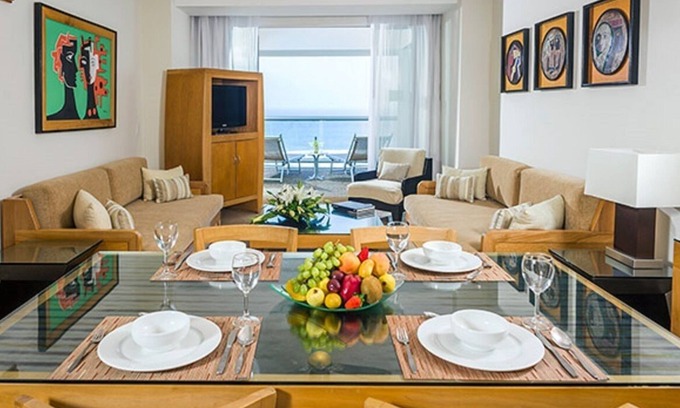 Granjas del Marqués Apartamento | 2 Bdrm Suite w/ Kitchenette on the Beach in Acapulco