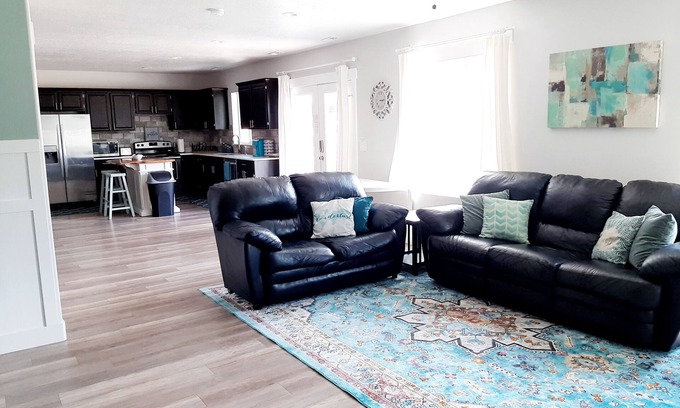 Lehi Apartamento | 2 Bed/1 Bath daylight basement apartment-perfect for families!