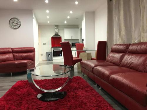 Lacey Green Casa | 2 Bed-1 Bath-Sleeps 4-Parking-Pets