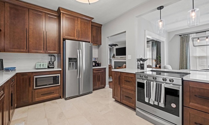 South Hyde Park Casa | Heights At Hyde Park - Newly Renovated Home in Perfect Neighborhood