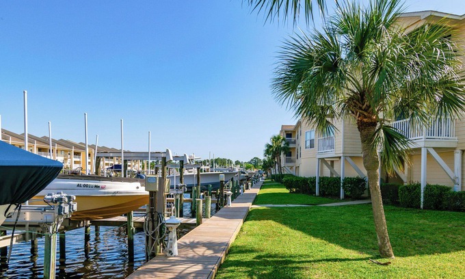 Gulf Park Estates Condominio | 2 bed / 2 bath condo in a gated Ocean Springs community!! Sleeps 6!