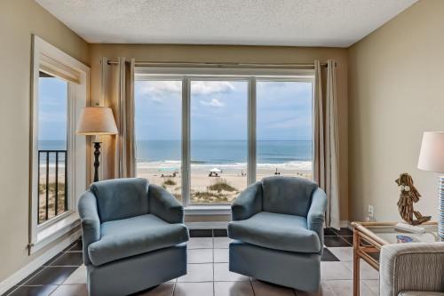Ocean Cay Casa | 2 Bed/2 Bath Oceanfront condo sleeps 6. Oceanfront deck and pool.