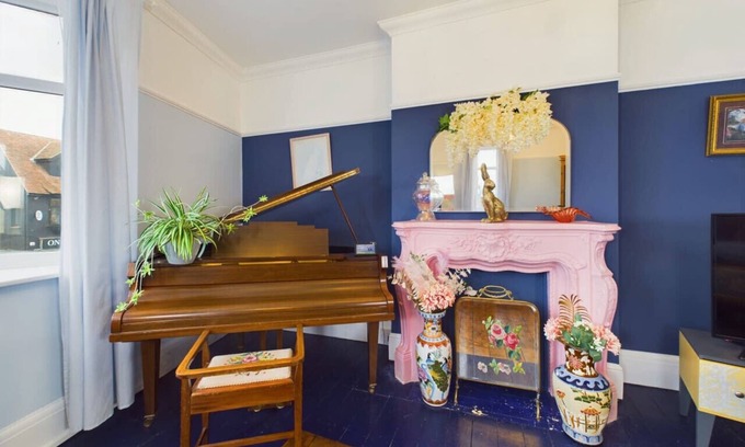 Leigh-on-Sea Apartamento | 2 Bed Apartment- Leigh Broadway