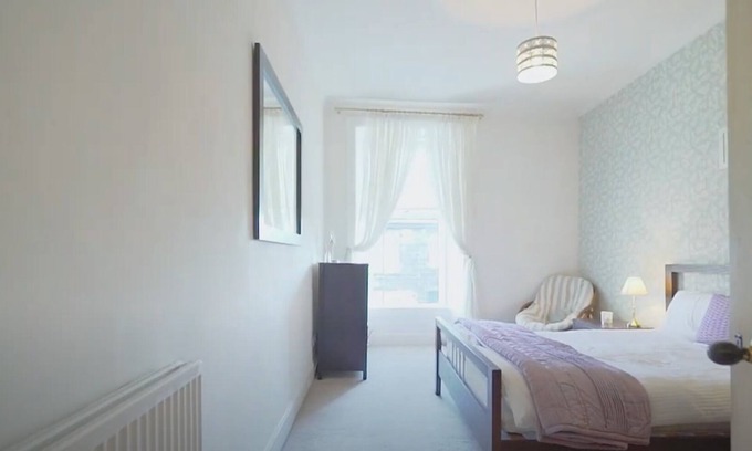 Paisley Apartamento | 2 Bed Apartment close to Glasgow Airport, RAH Hospital and University.