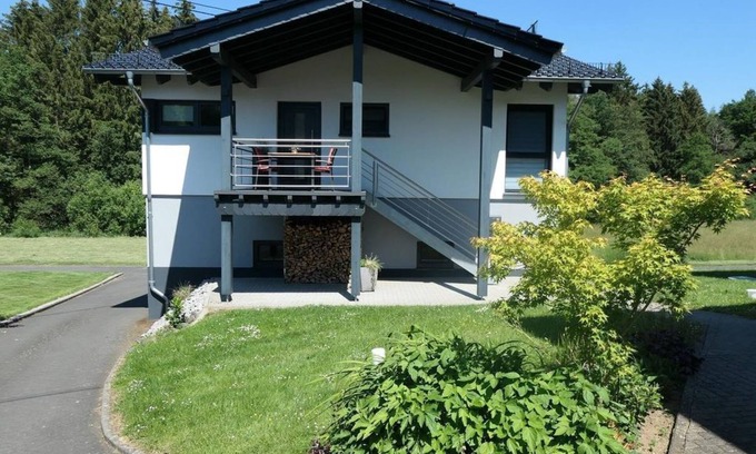 Hartlingen Apartamento | 2 bed apartment Elbbachblick - Ferienwohnungen Hof Elbbachtal