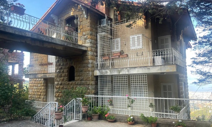 Duhur ash Shuwayr Apartamento | 2-Bed Apartment in Beit Meri, Mount Lebanon