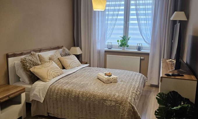 Zyrardow Apartamento | 2 Bed Apartment in Zyrardow