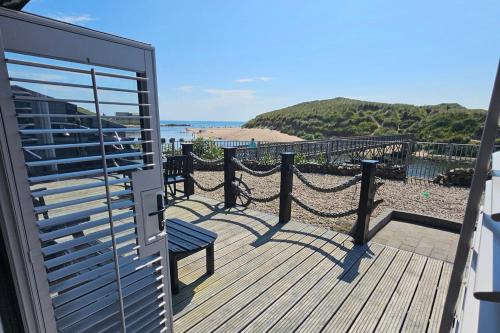 Cruden Bay Casa | 2 Bed Cottage-Sleeps 4-Harbour & Sea View