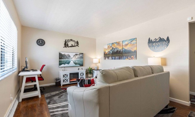 Akron Apartamento | 2 Bed Cozy Mountain Themed Oasis