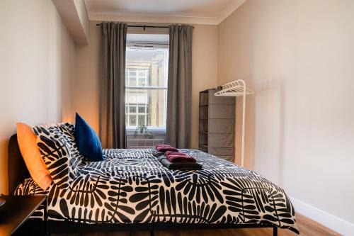 Paisley Apartamento | 2 Bed Flat - Town Centre