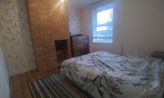 Stowmarket Casa | 2 Bed House- 5 min walk to Stowmarket train station.
