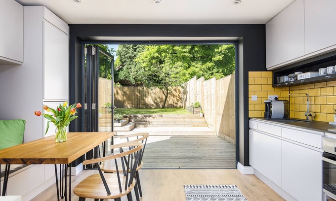 Bracknell Casa | Confortable-Casa-Baño Privado-Vista al Jardín