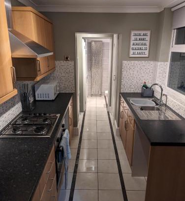 Newark Casa | 2 Bed House - Garden & Excellent Wifi