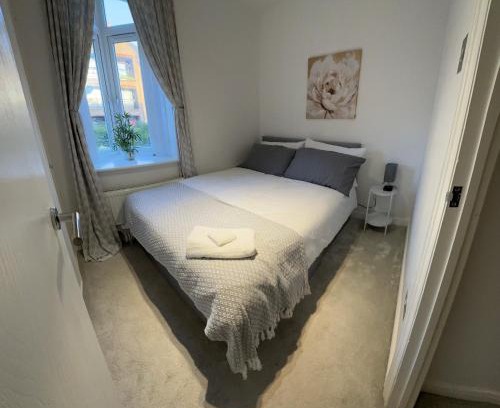 Cubitt Town Casa | 2 Bed House near Canary Wharf