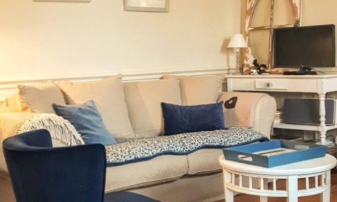 Cabourg Casa | 2 bed house situated in a quiet street, 500m from the beach, 300m from the shops