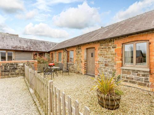 Kingswear Casa | 2 Bed in Barnstaple 09091