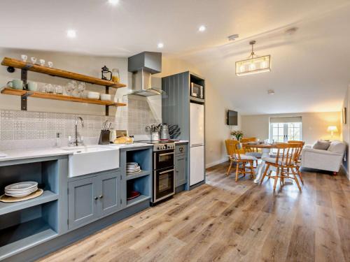 Barnstaple Casa | 2 Bed in Barnstaple 5mls N 93023