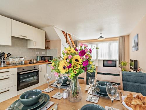 Pembroke Casa | 2 Bed in Freshwater East 92164