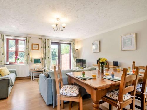 Irstead Casa | 2 Bed in Happisburgh 88981