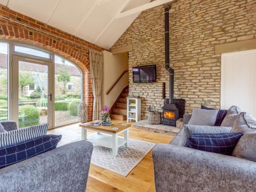 Potter Brompton Casa | 2 Bed in Scarborough 79521
