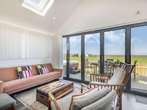 Walcott Casa | 2 Bed in Walcott 87876