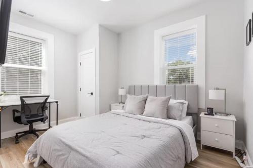 Pueblo Apartamento | 2-Bed Modern Apt in the heart of Pueblo with work space
