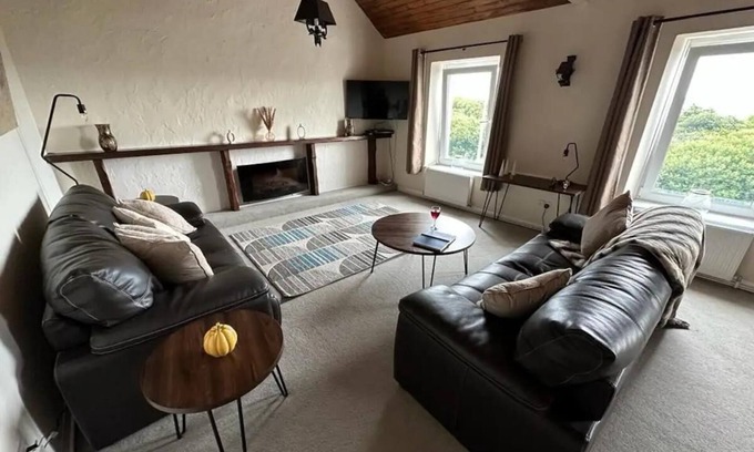 Llanelli Apartamento | 2 Bed-Sleeps 4-Sea View-Pet Friendly-Parking