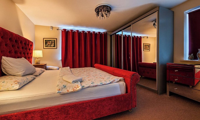 Lacey Green Casa | 2BR Woodland Retreat in High Wycombe