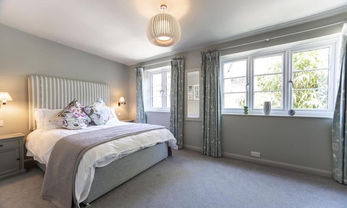 Braunton Casa | 2 Bed stylish village retreat in Braunton
