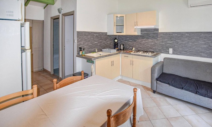 Saint-Paul-Trois-Chateaux Casa | 2 bedroom accommodation in ST PAUL TROIS CHATEAUX