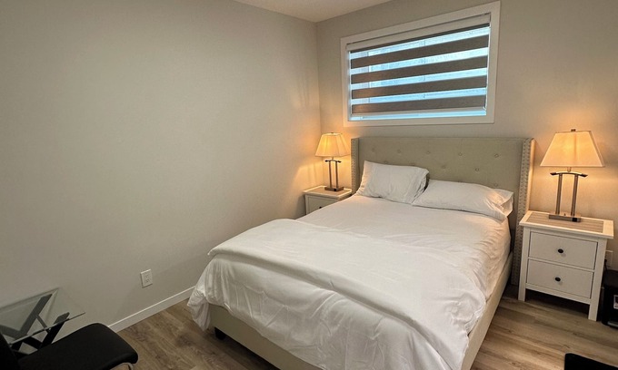Keith Casa | 2 Bedroom 1.5 Bathroom Brand New Beautiful Suite