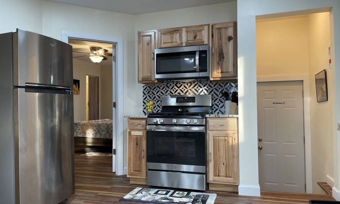Two Rivers Casa | 2 Bedroom 1 Bath Modern And Cozy Vacation House