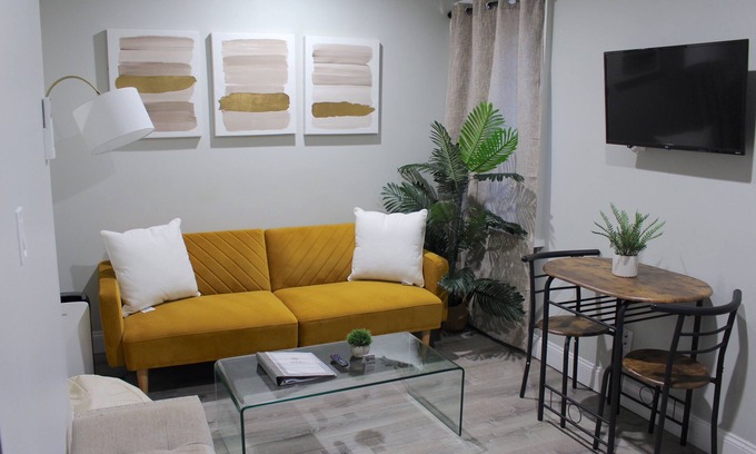 Downtown Albany Apartamento | ★ 2 BEDROOM / 1 BATH TRENDY Apt ★ Downtown Albany
