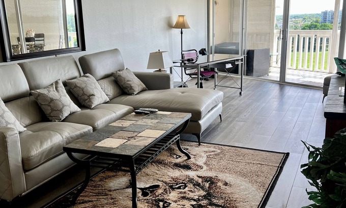 Inverrary Condominio | Condominio de 2 dormitorios / 2 baños Penthouse