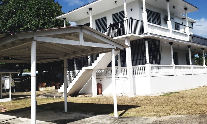 Stella Apartamento | 2-bedroom 2 bath apt in delightful Stella walking distance to corcega beach
