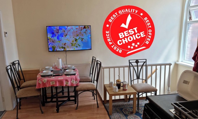 Rochdale Apartamento | 2 Bedroom 4 Bed Family Flat Free Parking Wi-Fi near Rochdale Tram Rail Station